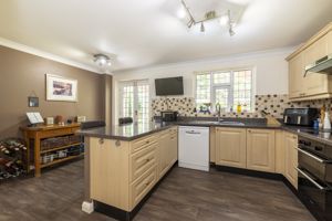 Photo 16- click for photo gallery